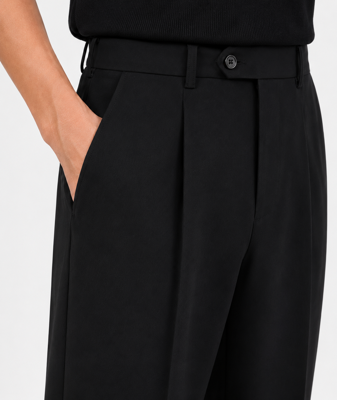 Single Pleat Straight Trousers